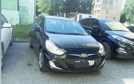 Hyundai Solaris II рестайлинг, 2011 год, 850 000 рублей, 3 фотография