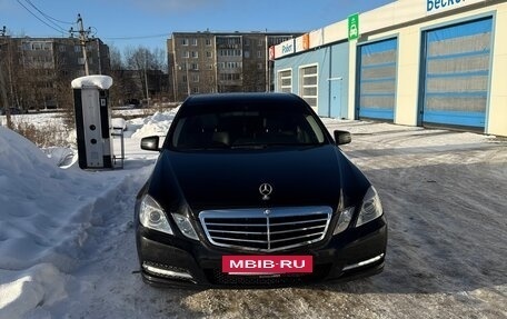 Mercedes-Benz E-Класс, 2011 год, 1 650 000 рублей, 4 фотография