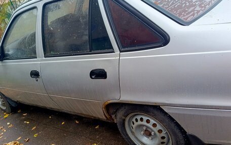 Daewoo Nexia I рестайлинг, 2011 год, 140 000 рублей, 3 фотография