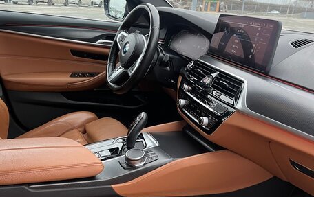 BMW 5 серия, 2021 год, 6 000 000 рублей, 16 фотография