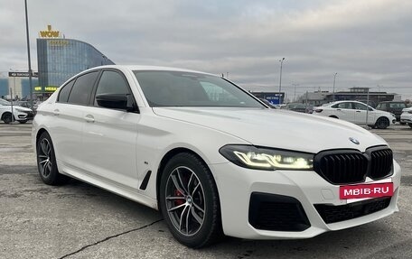 BMW 5 серия, 2021 год, 6 000 000 рублей, 9 фотография