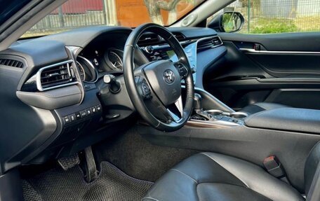 Toyota Camry, 2019 год, 2 900 000 рублей, 7 фотография