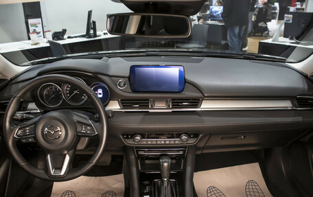 Mazda 6, 2019 год, 2 365 000 рублей, 10 фотография