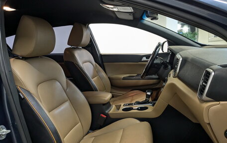 KIA Sportage IV рестайлинг, 2019 год, 2 400 000 рублей, 23 фотография