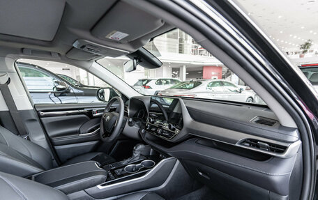 Toyota Highlander, 2025 год, 6 790 000 рублей, 13 фотография