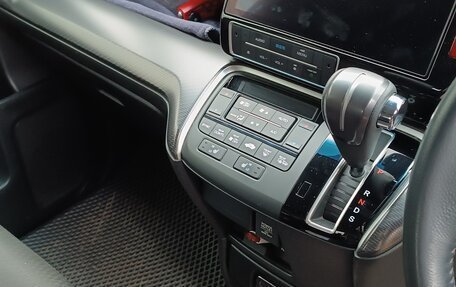 Honda Stepwgn IV, 2019 год, 2 305 000 рублей, 7 фотография