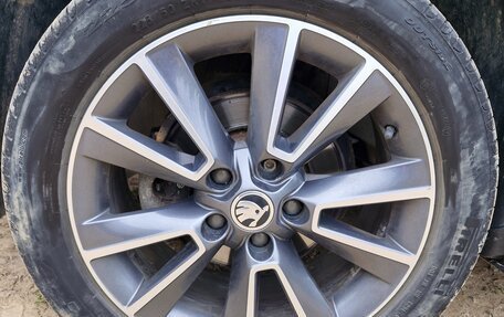 Skoda Yeti I рестайлинг, 2018 год, 1 590 000 рублей, 8 фотография