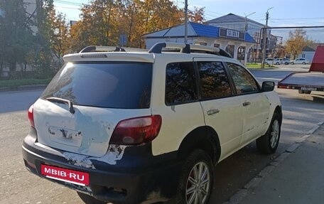 Mitsubishi Outlander III рестайлинг 3, 2004 год, 400 000 рублей, 9 фотография