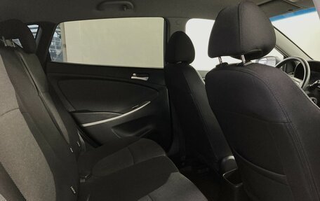 Hyundai Solaris II рестайлинг, 2011 год, 675 000 рублей, 12 фотография