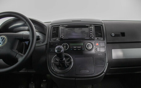 Volkswagen Multivan T5, 2004 год, 990 000 рублей, 13 фотография