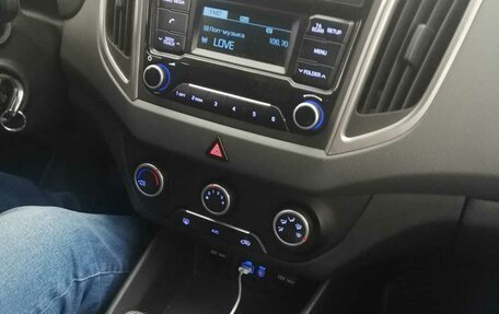 Hyundai Creta I рестайлинг, 2019 год, 1 400 000 рублей, 2 фотография