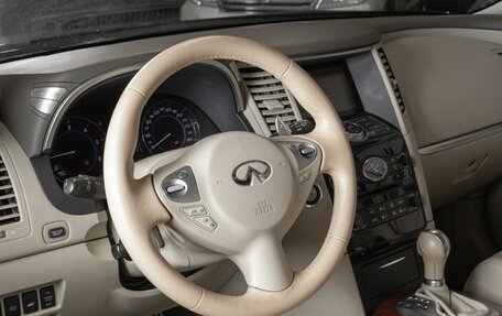 Infiniti FX II, 2012 год, 1 999 999 рублей, 3 фотография