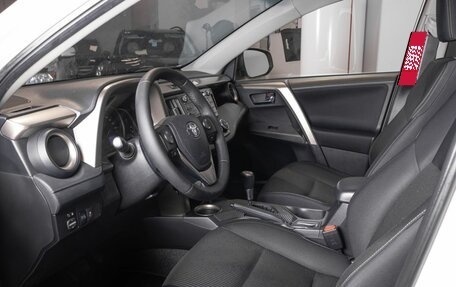 Toyota RAV4, 2013 год, 1 657 800 рублей, 17 фотография