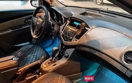 Chevrolet Cruze II, 2010 год, 450 000 рублей, 9 фотография