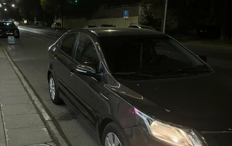 KIA Rio III рестайлинг, 2014 год, 890 000 рублей, 2 фотография