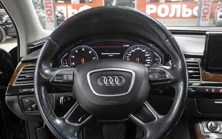 Audi A8, 2011 год, 1 349 000 рублей, 17 фотография