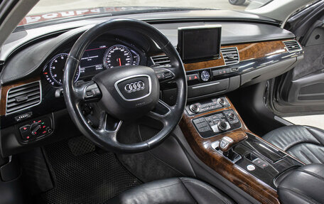 Audi A8, 2011 год, 1 349 000 рублей, 16 фотография