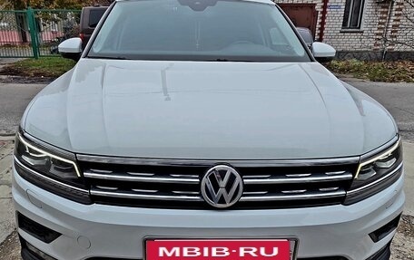 Volkswagen Tiguan II, 2019 год, 3 320 000 рублей, 3 фотография
