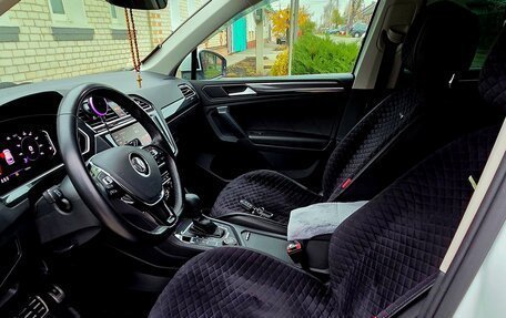 Volkswagen Tiguan II, 2019 год, 3 320 000 рублей, 11 фотография