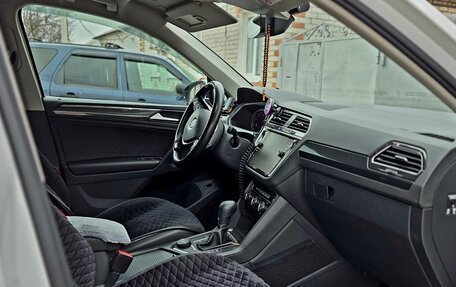 Volkswagen Tiguan II, 2019 год, 3 320 000 рублей, 17 фотография