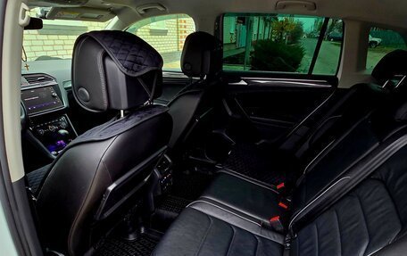 Volkswagen Tiguan II, 2019 год, 3 320 000 рублей, 20 фотография