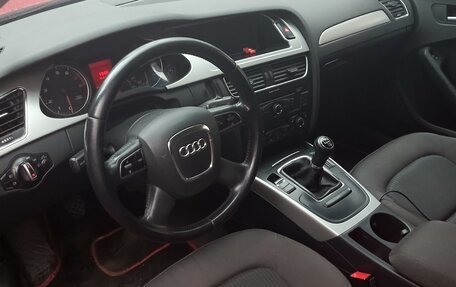 Audi A4, 2011 год, 900 000 рублей, 4 фотография