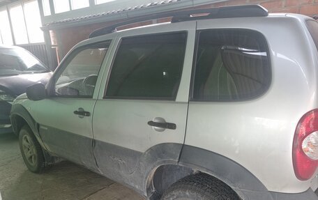 Chevrolet Niva I рестайлинг, 2011 год, 650 000 рублей, 9 фотография