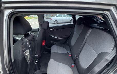 Hyundai Solaris II рестайлинг, 2011 год, 930 000 рублей, 10 фотография