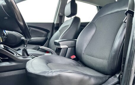 Hyundai ix35 I рестайлинг, 2012 год, 1 010 000 рублей, 17 фотография