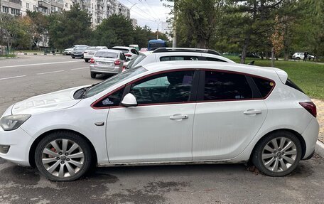 Opel Astra J, 2012 год, 610 000 рублей, 3 фотография