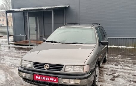 Volkswagen Passat B4, 1994 год, 110 000 рублей, 1 фотография