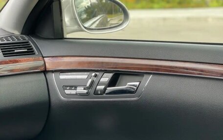 Mercedes-Benz S-Класс, 2006 год, 1 600 000 рублей, 3 фотография