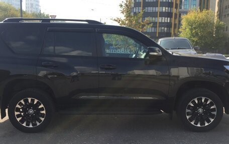 Toyota Land Cruiser Prado 150 рестайлинг 2, 2021 год, 5 500 000 рублей, 10 фотография