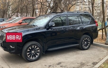 Toyota Land Cruiser Prado 150 рестайлинг 2, 2021 год, 5 500 000 рублей, 8 фотография