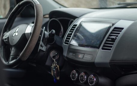 Mitsubishi Outlander III рестайлинг 3, 2010 год, 1 250 000 рублей, 6 фотография