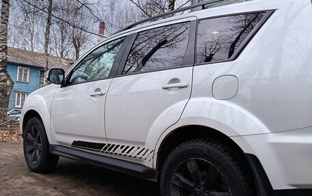 Mitsubishi Outlander III рестайлинг 3, 2010 год, 1 250 000 рублей, 2 фотография