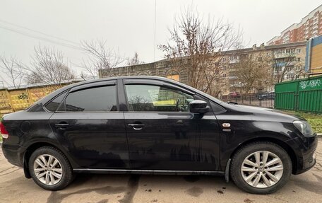 Volkswagen Polo VI (EU Market), 2013 год, 860 000 рублей, 3 фотография