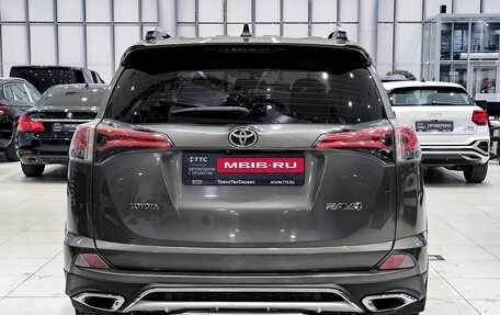 Toyota RAV4, 2017 год, 2 050 000 рублей, 7 фотография
