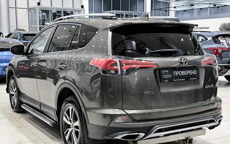 Toyota RAV4, 2017 год, 2 050 000 рублей, 8 фотография