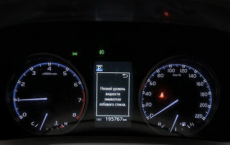 Toyota RAV4, 2017 год, 2 050 000 рублей, 16 фотография