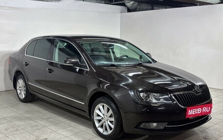 Skoda Superb III рестайлинг, 2014 год, 1 049 000 рублей, 3 фотография