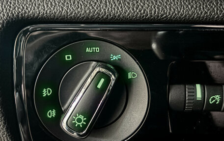 Skoda Superb III рестайлинг, 2014 год, 1 049 000 рублей, 19 фотография