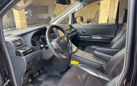 Toyota Alphard III, 2013 год, 2 600 000 рублей, 20 фотография