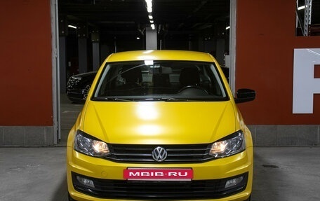 Volkswagen Polo VI (EU Market), 2019 год, 998 000 рублей, 2 фотография
