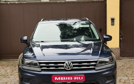 Volkswagen Tiguan II, 2017 год, 2 700 000 рублей, 3 фотография