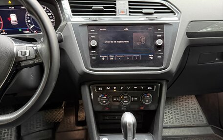 Volkswagen Tiguan II, 2017 год, 2 700 000 рублей, 11 фотография