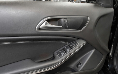 Mercedes-Benz GLA, 2018 год, 2 690 000 рублей, 14 фотография