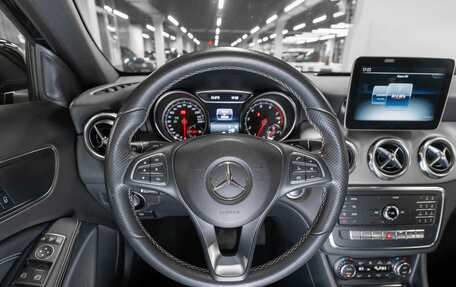 Mercedes-Benz GLA, 2018 год, 2 690 000 рублей, 10 фотография