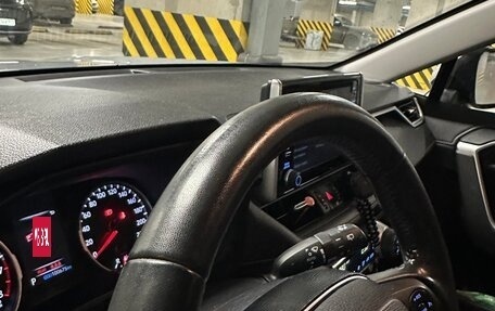 Toyota RAV4, 2020 год, 3 300 000 рублей, 14 фотография