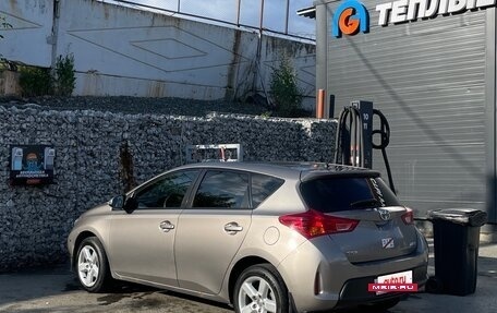 Toyota Auris II, 2013 год, 1 200 000 рублей, 5 фотография